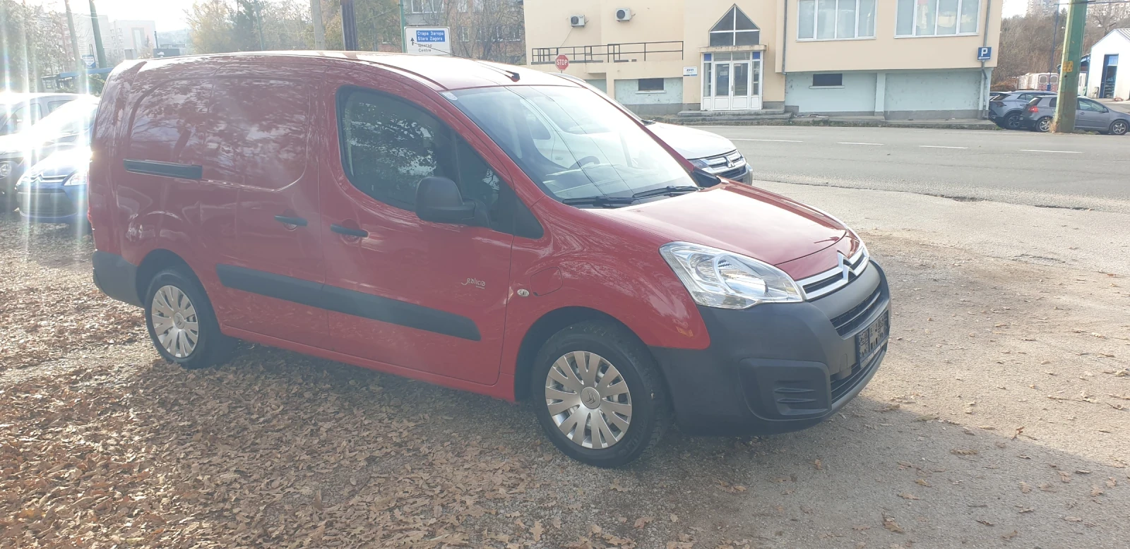 Citroen Berlingo Електрически XL - изображение 6