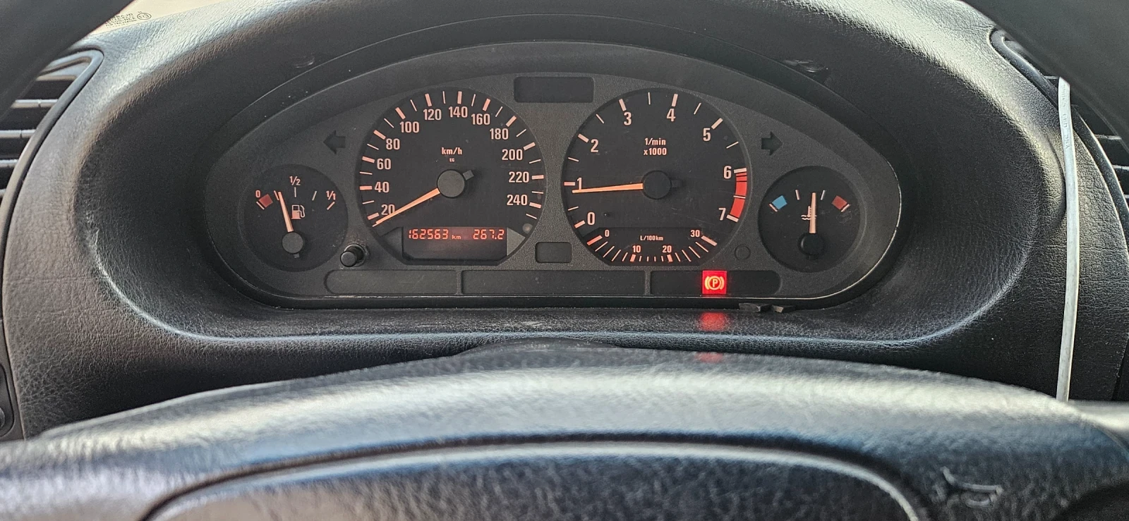 BMW 318  - изображение 5