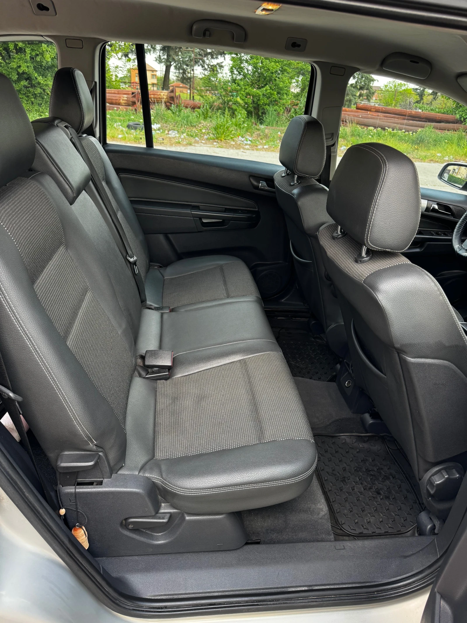 Opel Zafira  - изображение 10