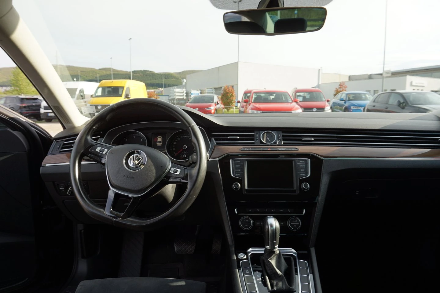 VW Passat Highline 2.0TDI BMT - изображение 5
