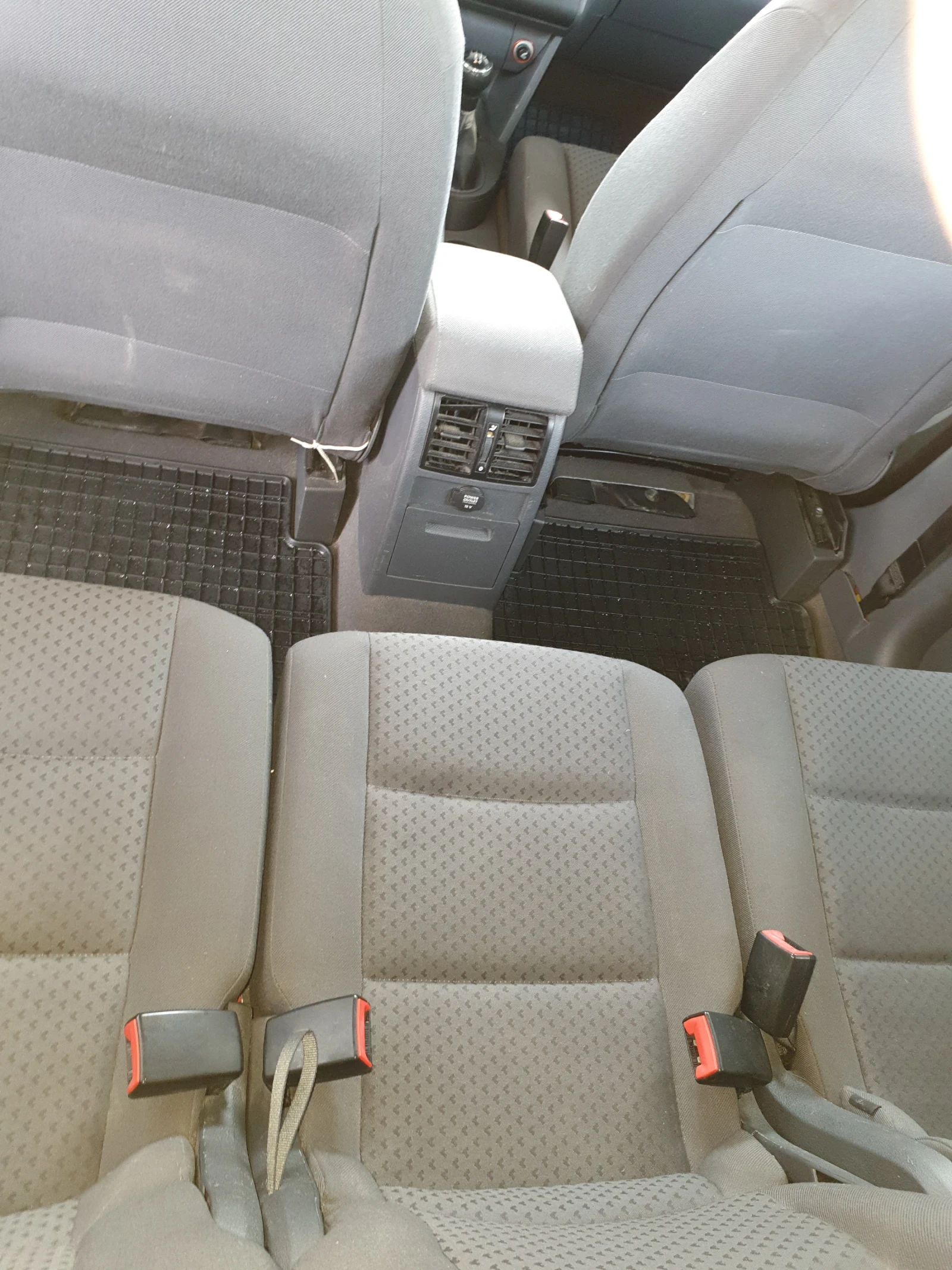 VW Touran  - изображение 10