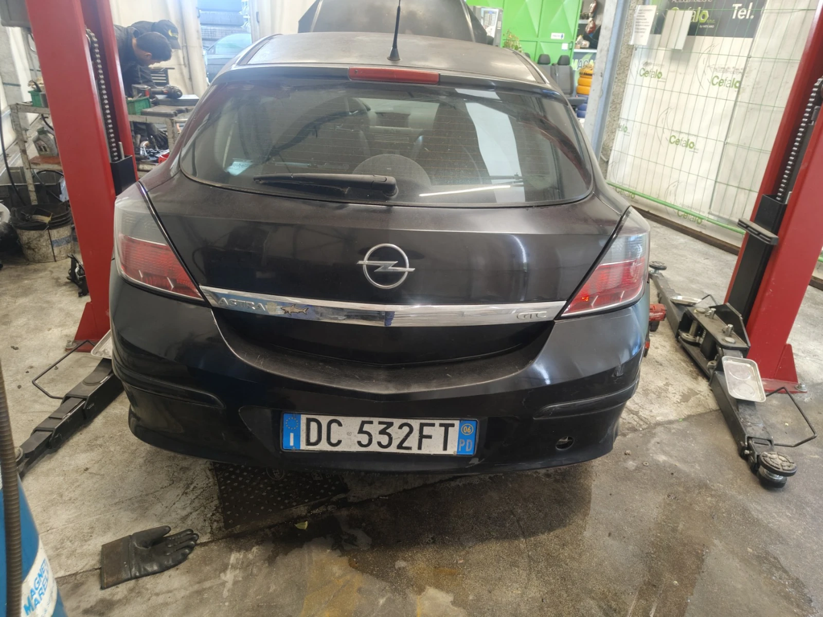 Opel Astra H.  НА ЧАСТИ - изображение 2