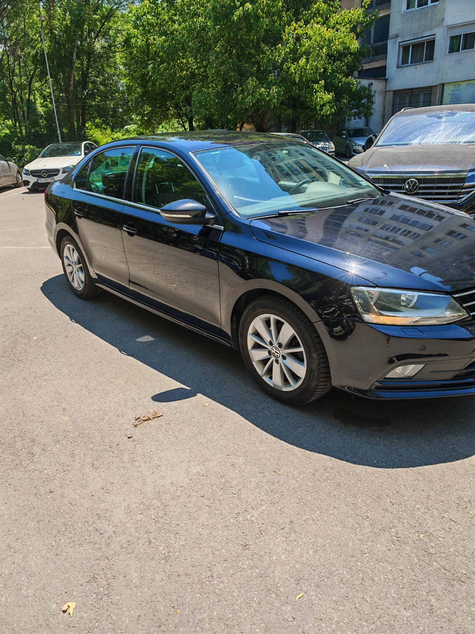 VW Jetta 2.0 TDI, Bluemotion - изображение 2