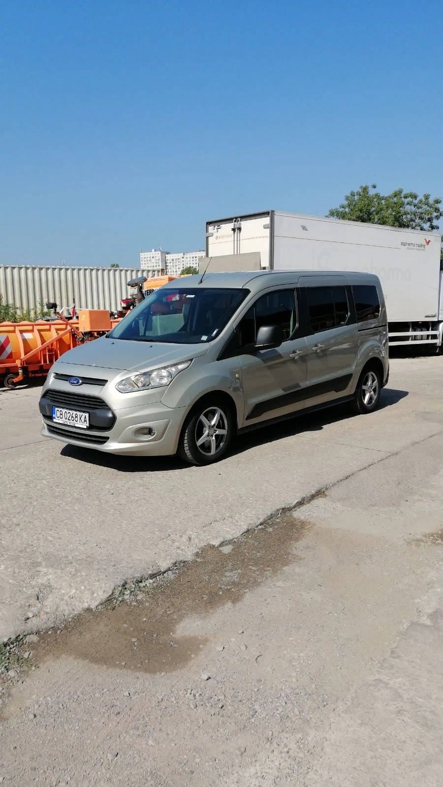 Ford Tourneo Connect Grand Connect  | Mobile.bg   10