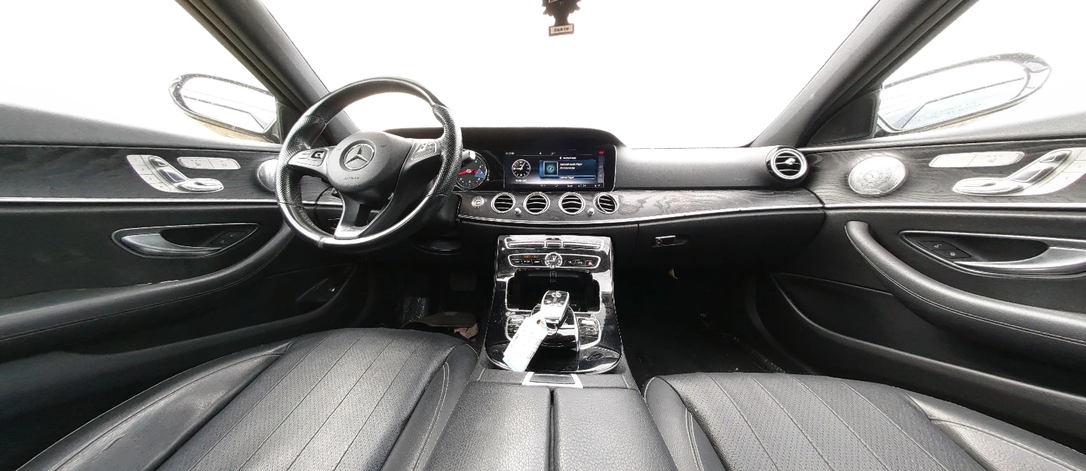 Mercedes-Benz E 300 BURMESTER/ПАНОРАМА/ПОДГРЕВИ/ПАМЕТ - изображение 8