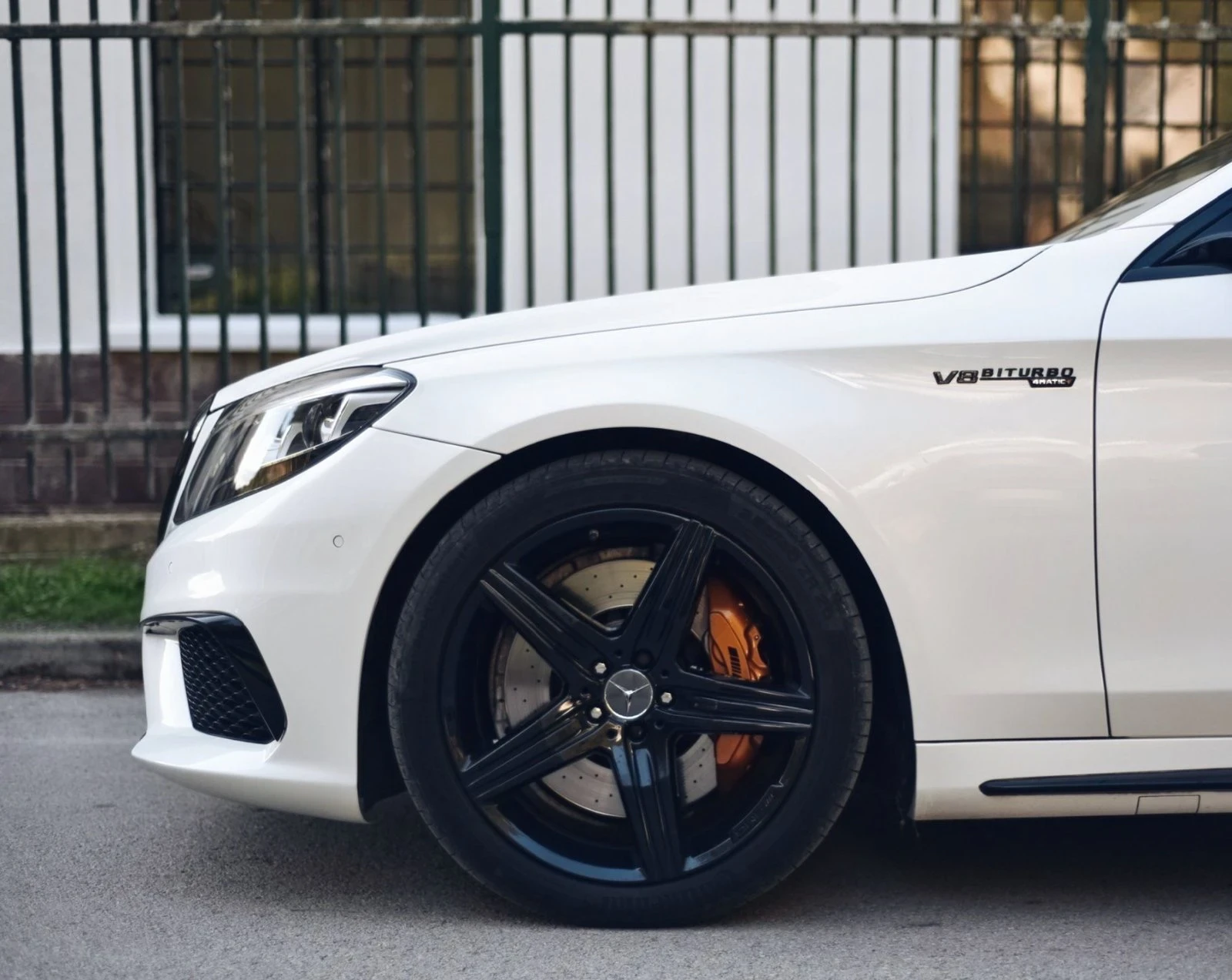 Mercedes-Benz S 63 AMG  - изображение 3