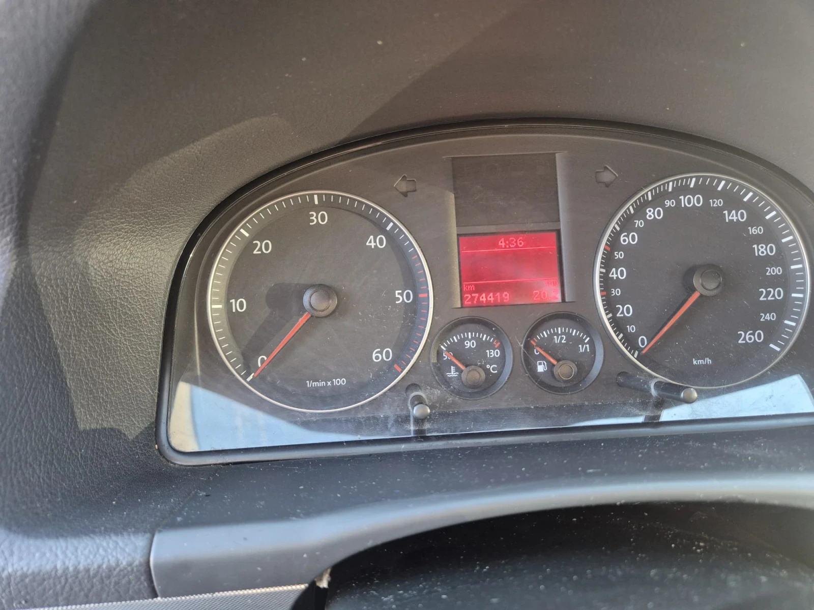 VW Touran, снимка 9 - Автомобили и джипове - 53834942