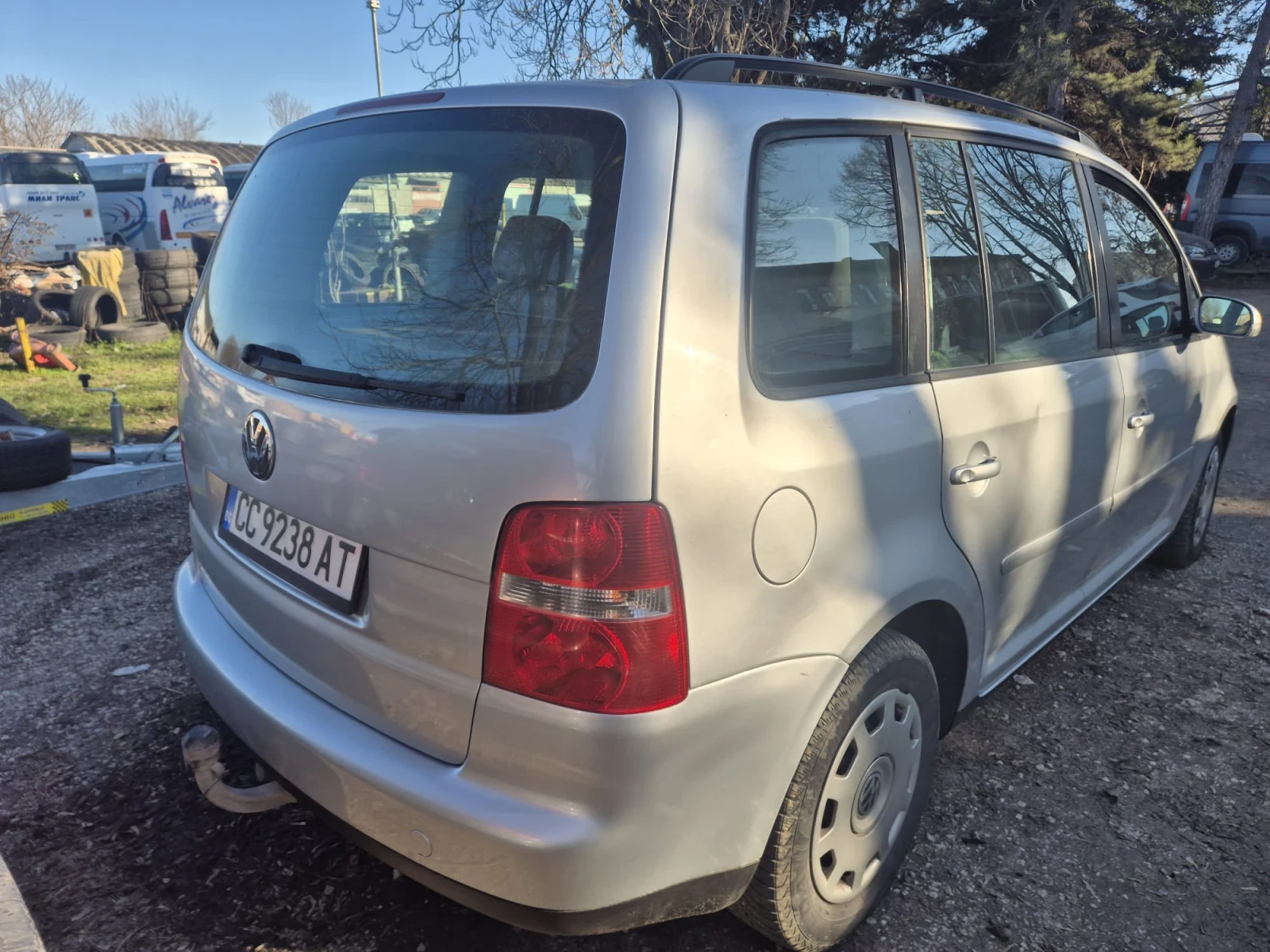VW Touran, снимка 4 - Автомобили и джипове - 53834942