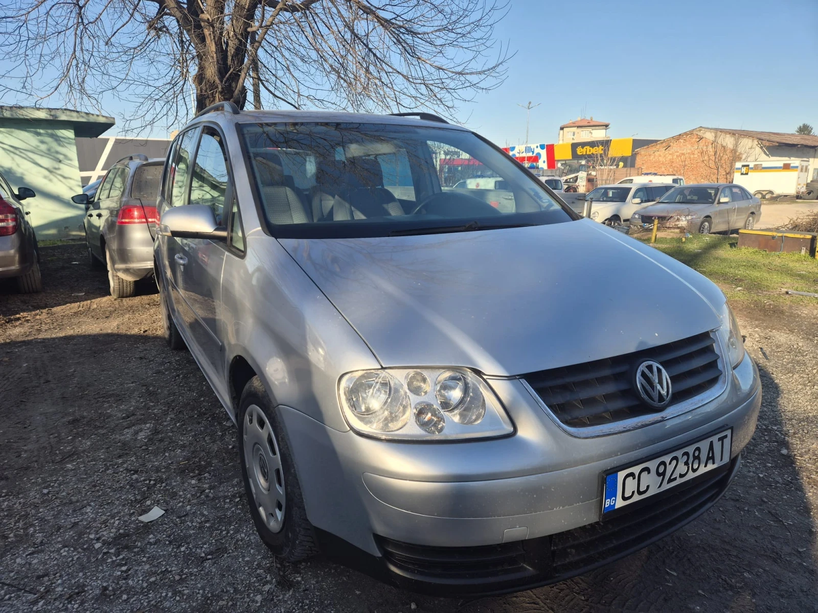 VW Touran, снимка 2 - Автомобили и джипове - 53834942