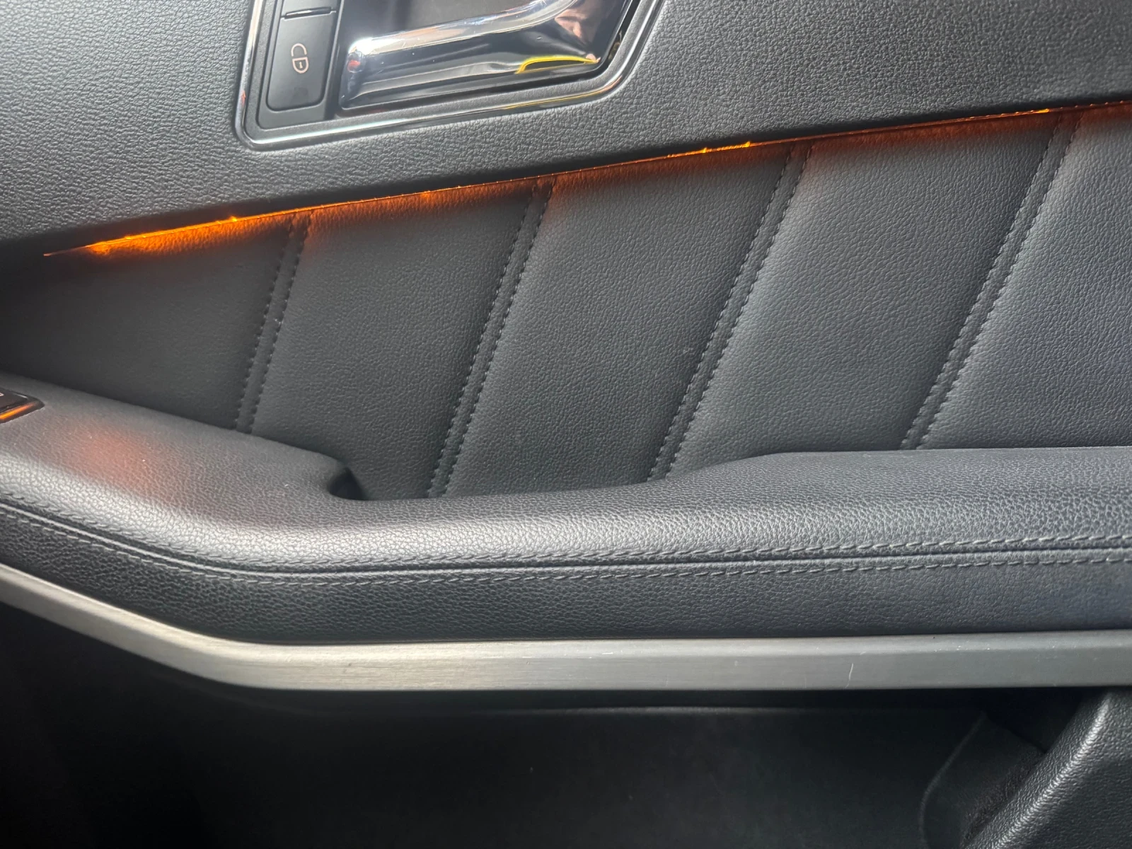 Mercedes-Benz E 350 НОВ ВНОС РЕСИСТРИРАН 4 MATIC, ТОП СЪСТОЯНИЕ, снимка 8 - Автомобили и джипове - 54189486