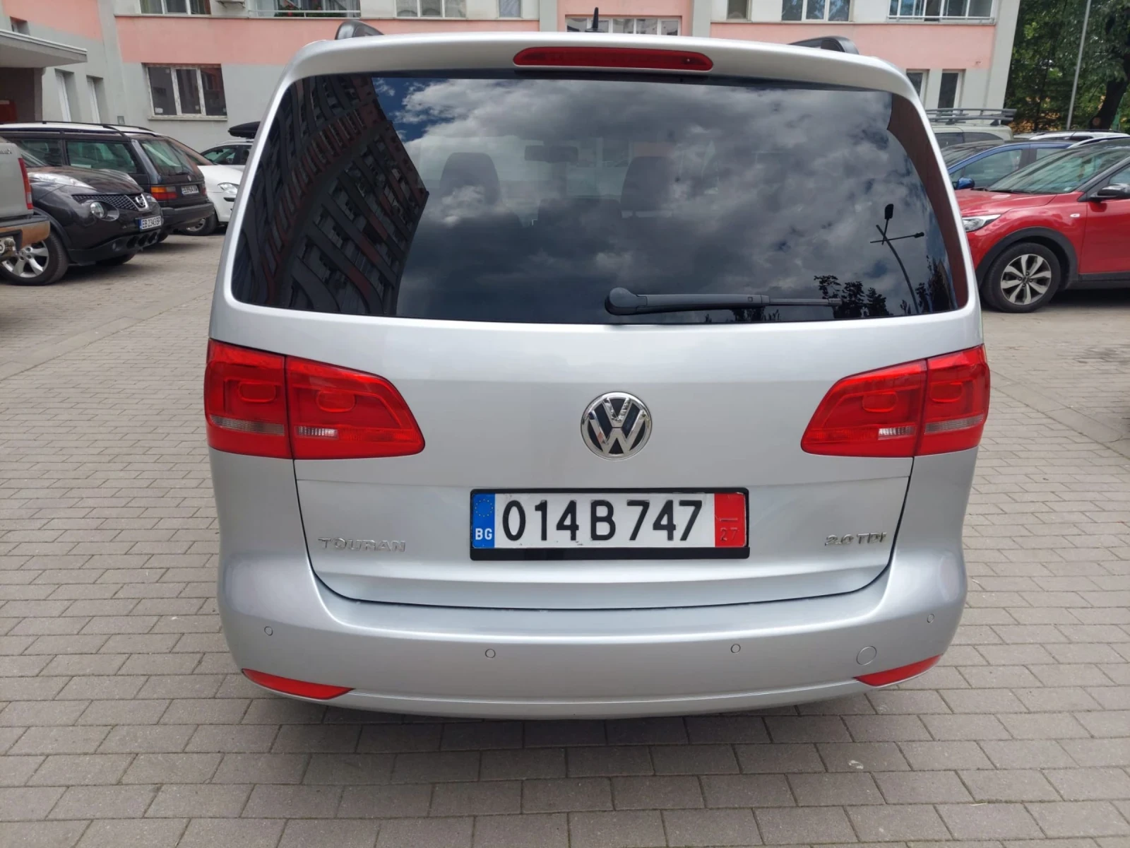 VW Touran 2.0 6скорости 6+ 1 ТОП, снимка 5 - Автомобили и джипове - 54597146