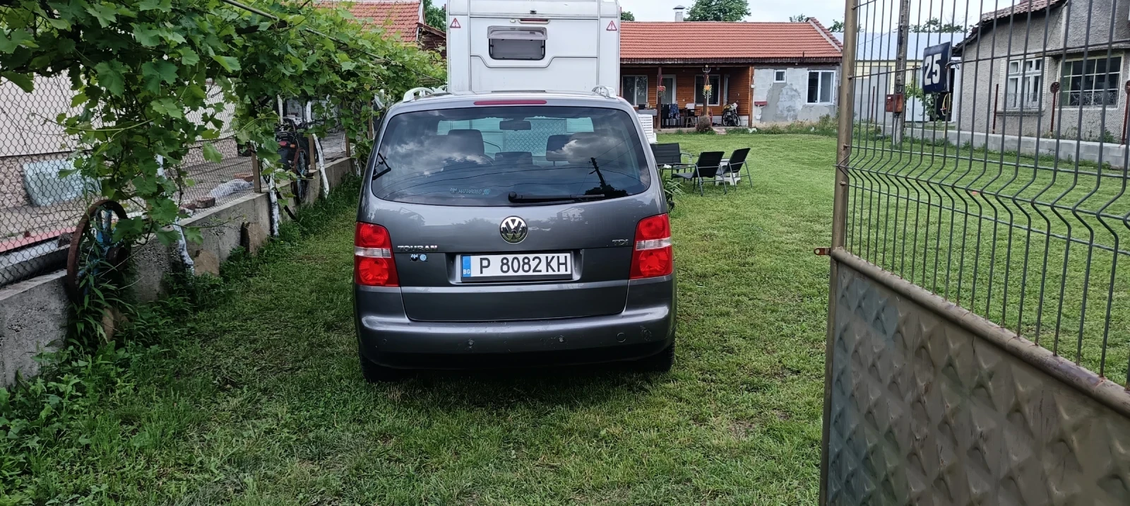 VW Touran, снимка 4 - Автомобили и джипове - 54728450