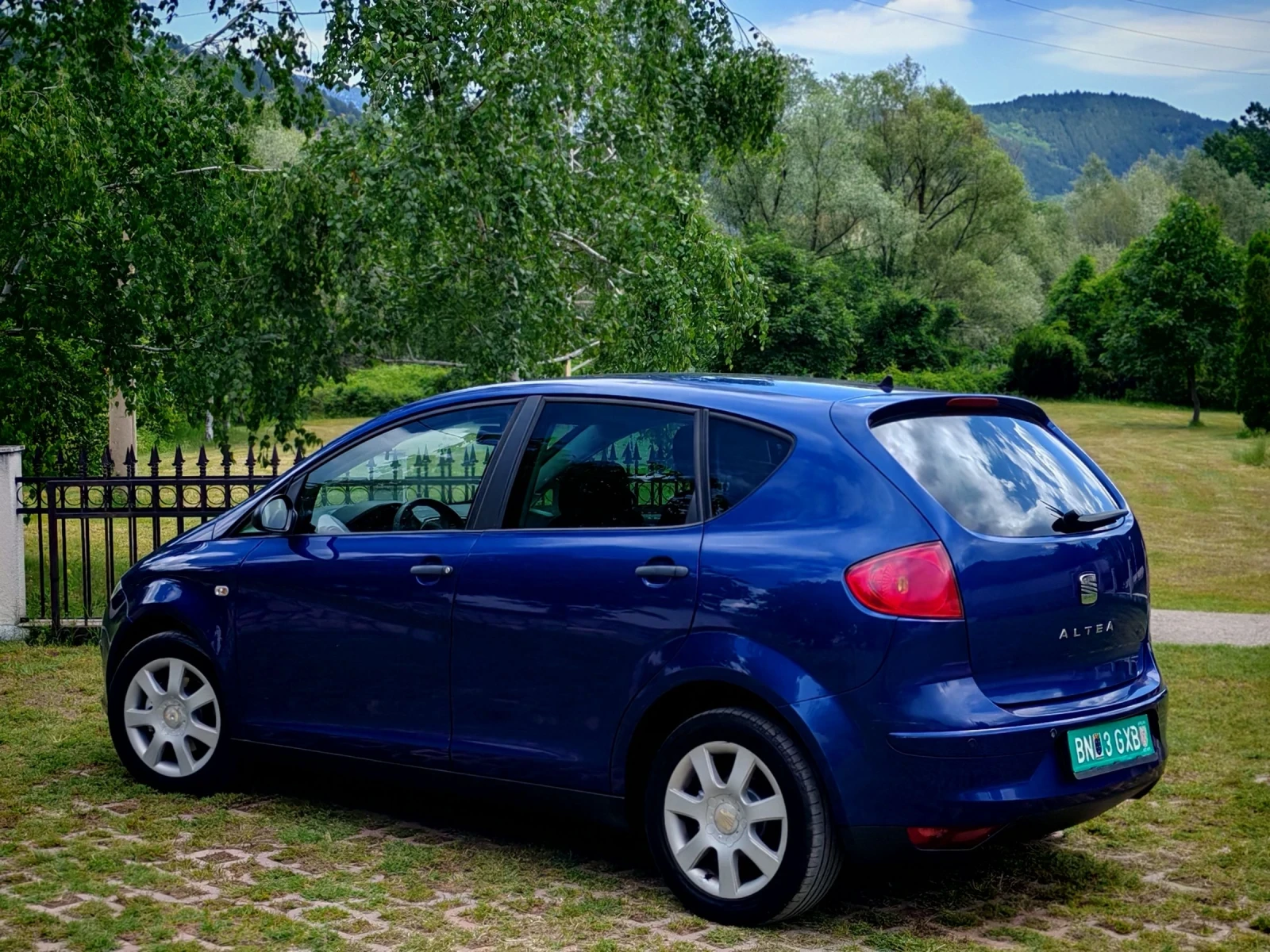 Seat Altea 1.9TDI(105)* КЛИМАТРОНИК* НОВ ВНОС* , снимка 4 - Автомобили и джипове - 54808200