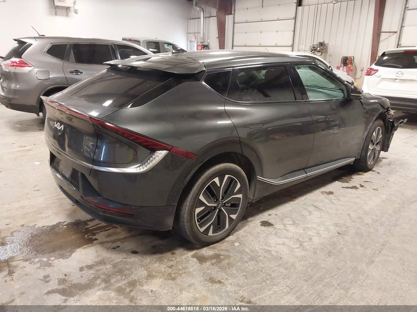 Kia EV6 Wind, снимка 4 - Автомобили и джипове - 55004660