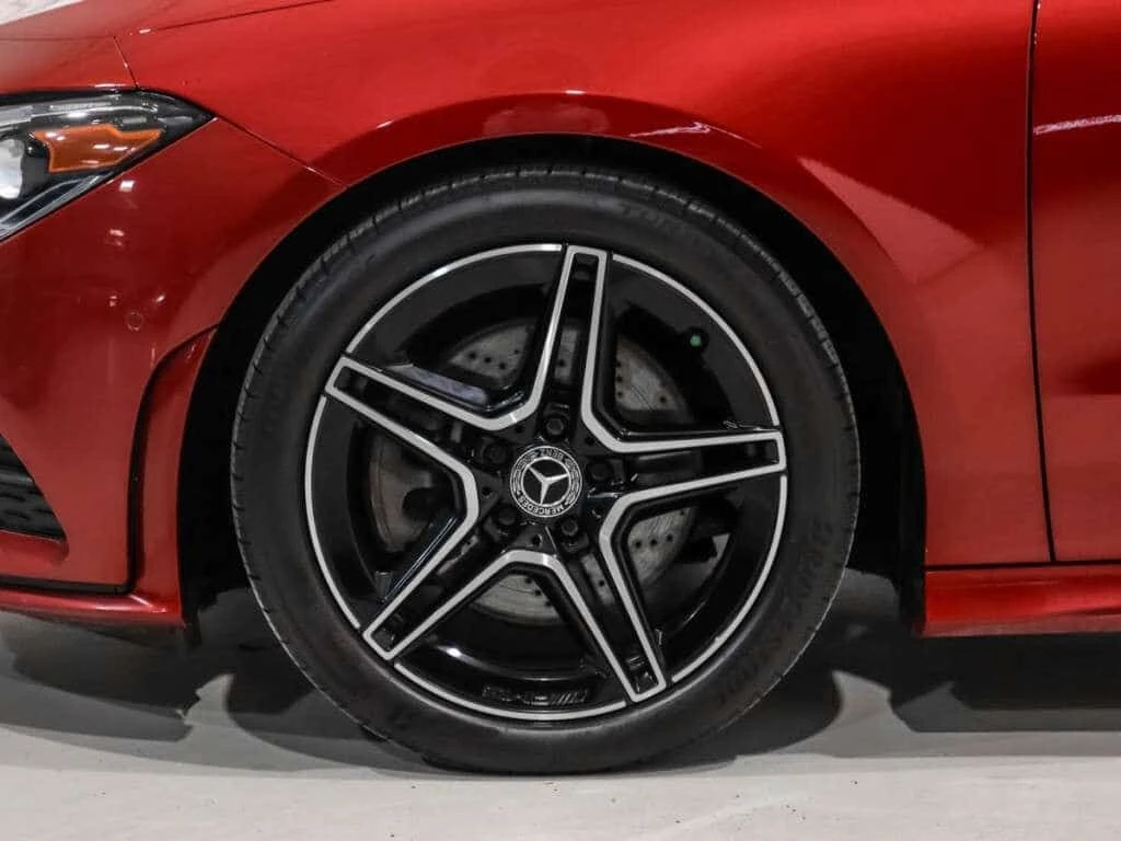 Mercedes-Benz CLA 250 AMG/ Premium Plus Pkg / Sport Night Pkg / CARFAX, снимка 9 - Автомобили и джипове - 55130849