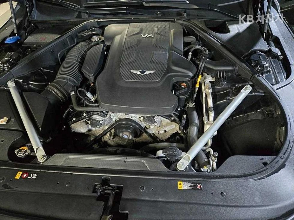 Genesis G90, снимка 17 - Автомобили и джипове - 55221297