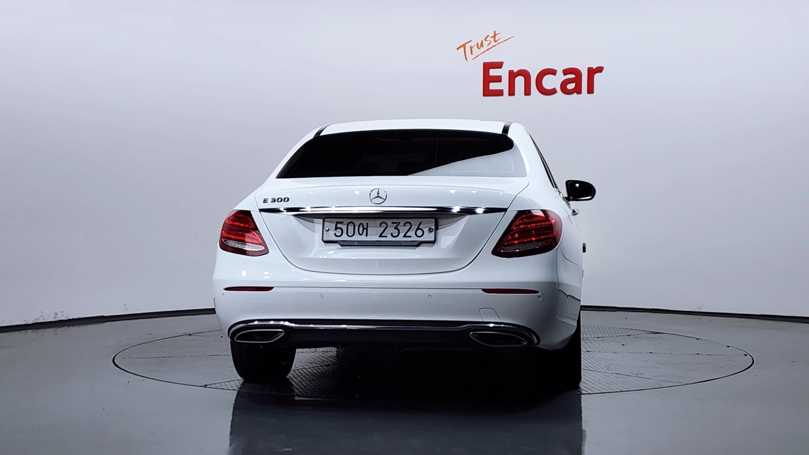 Mercedes-Benz E 300 * Avantgarde* Navi* Keyless, снимка 5 - Автомобили и джипове - 55244448
