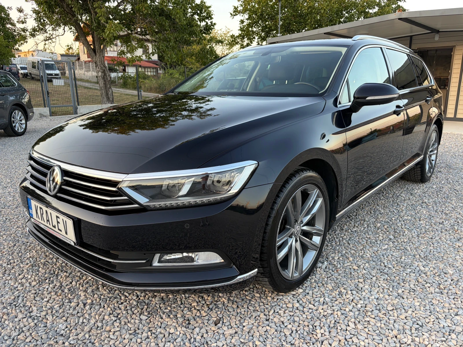 VW Passat 2.0TDI/HIGH LINE/DIGITAL  , снимка 2 - Автомобили и джипове - 55332107