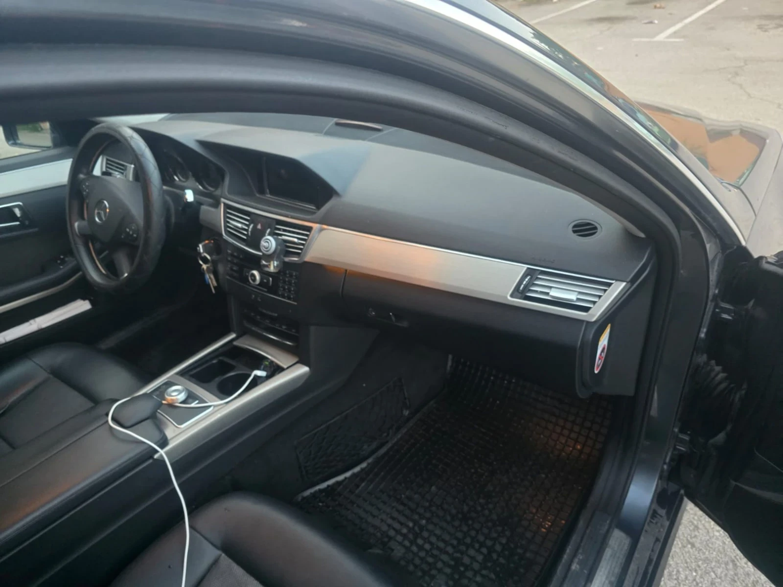 Mercedes-Benz E 350 CDI 4 MATIC, снимка 10 - Автомобили и джипове - 55387678