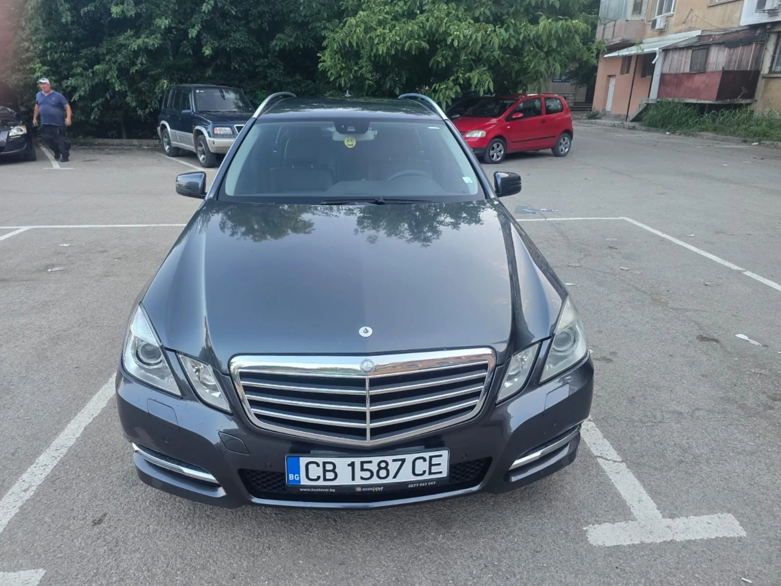 Mercedes-Benz E 350 CDI 4 MATIC, снимка 2 - Автомобили и джипове - 55387678