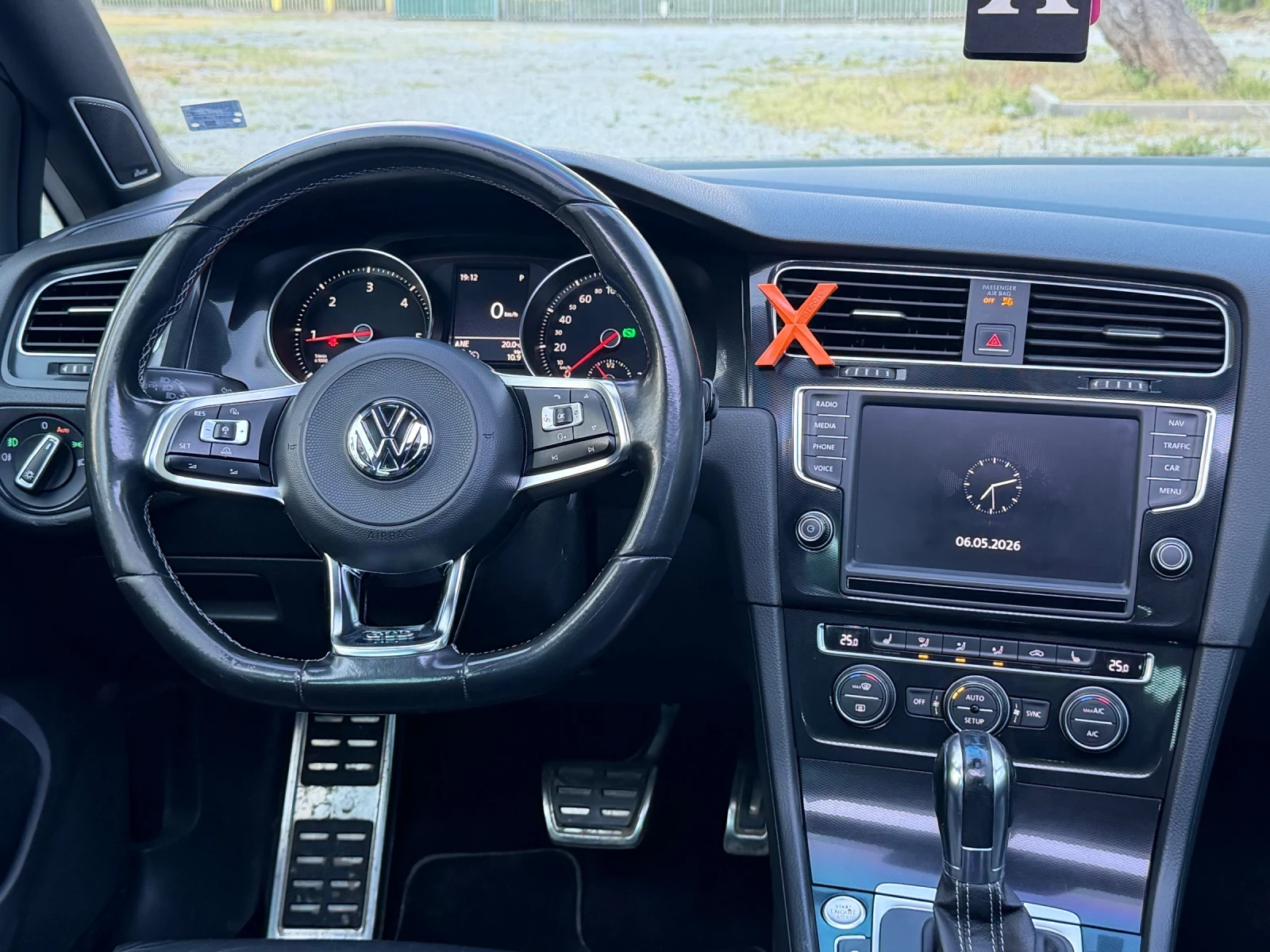 VW Golf 2.0 GTD, снимка 7 - Автомобили и джипове - 56056215