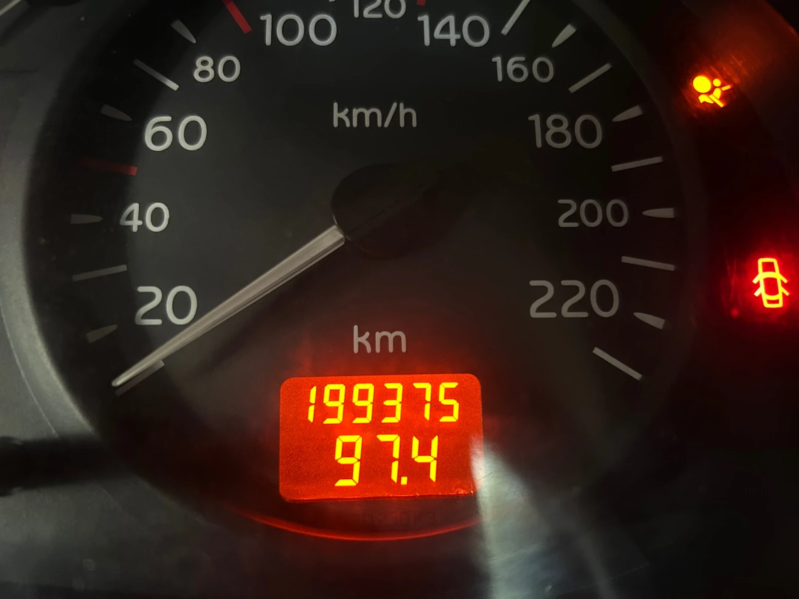 Renault Clio, снимка 14 - Автомобили и джипове - 55623163