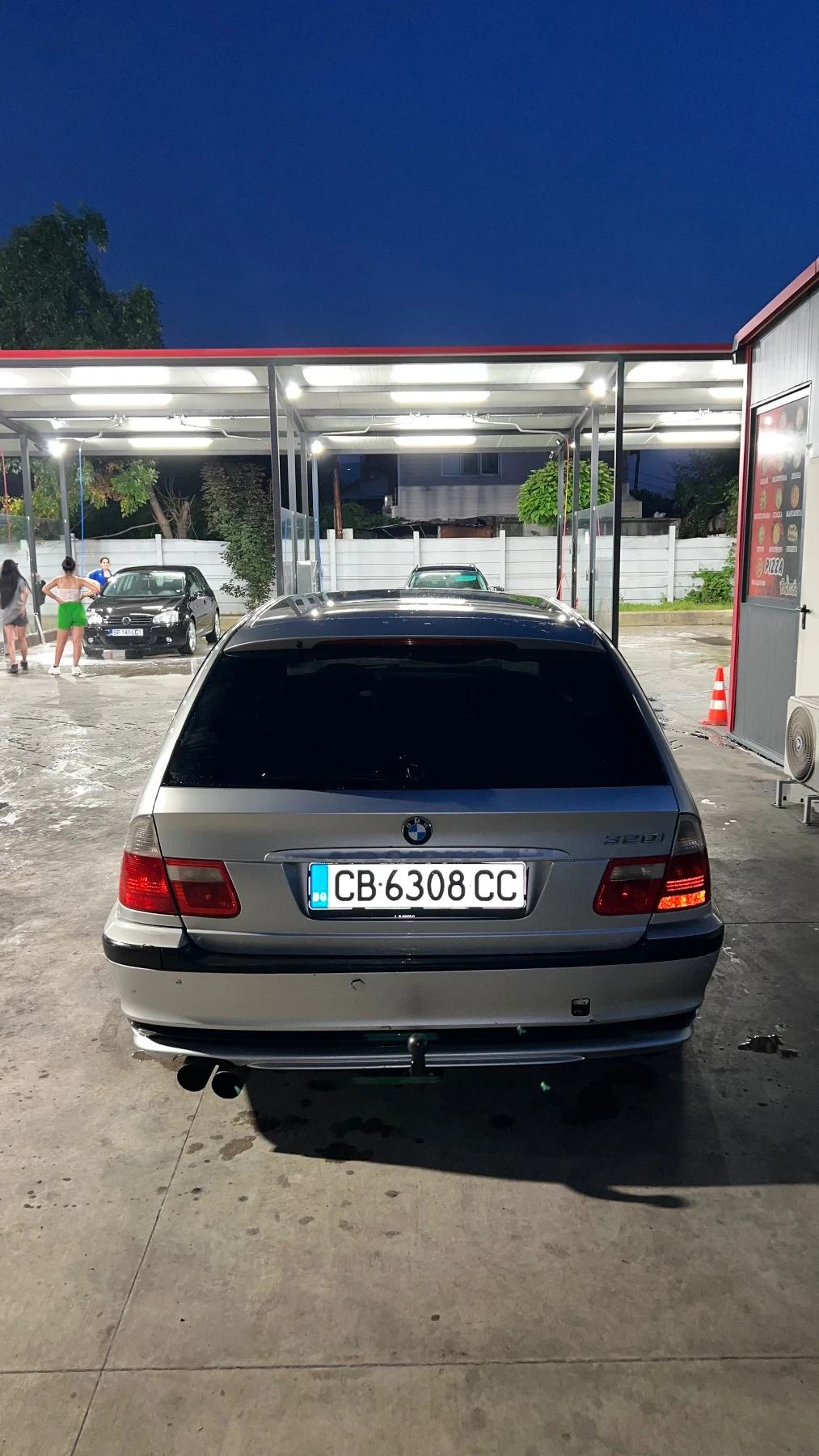 BMW 320, снимка 5 - Автомобили и джипове - 56075904