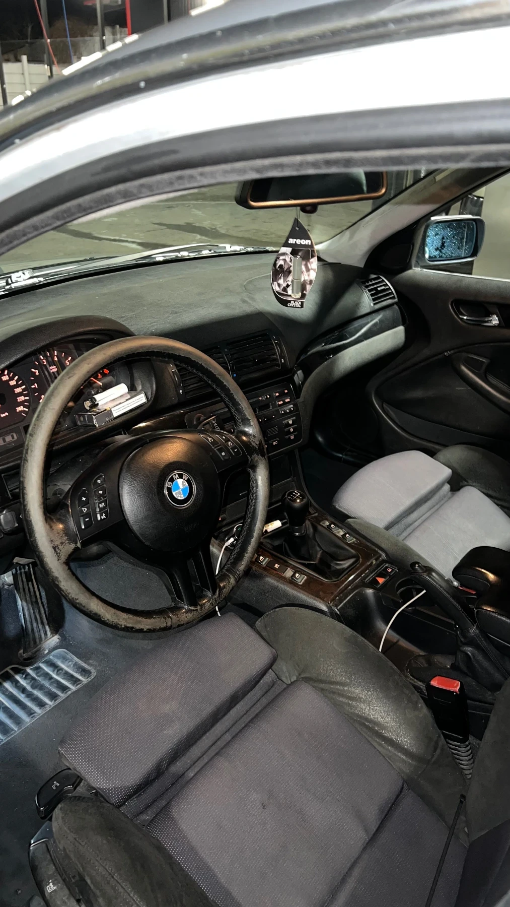 BMW 320, снимка 10 - Автомобили и джипове - 56075904