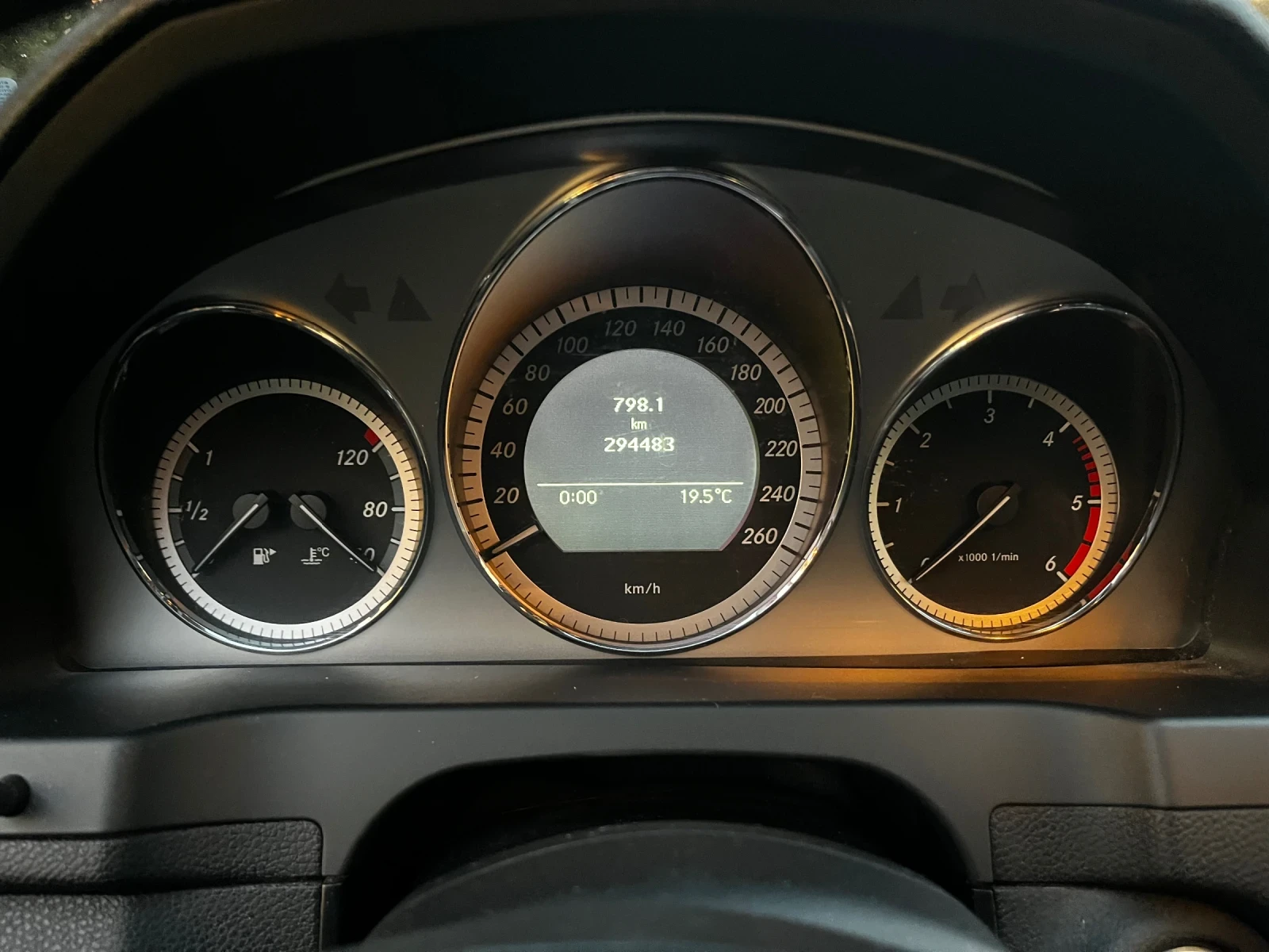 Mercedes-Benz C 200 W204, снимка 6 - Автомобили и джипове - 56265682