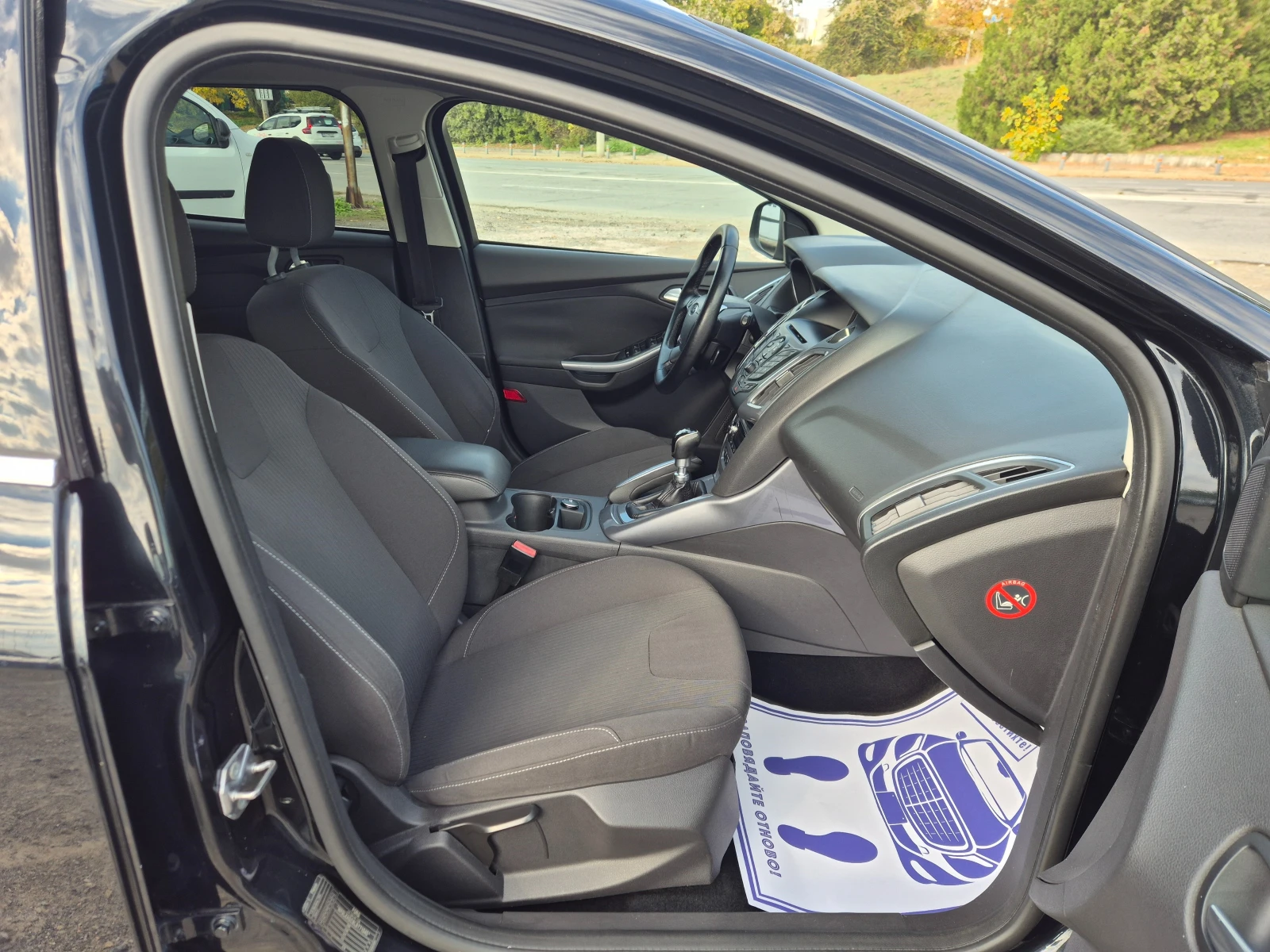 Ford Focus 1.6HDI 115кс, снимка 9 - Автомобили и джипове - 56652492