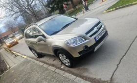 Chevrolet Captiva 2.0 VCDi / 4X4 / 7 местна, снимка 3