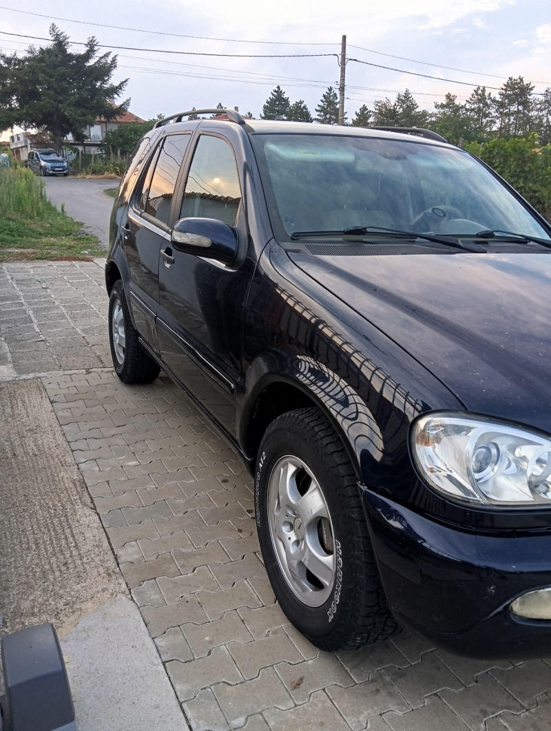 Mercedes-Benz ML 270, снимка 8 - Автомобили и джипове - 46651686