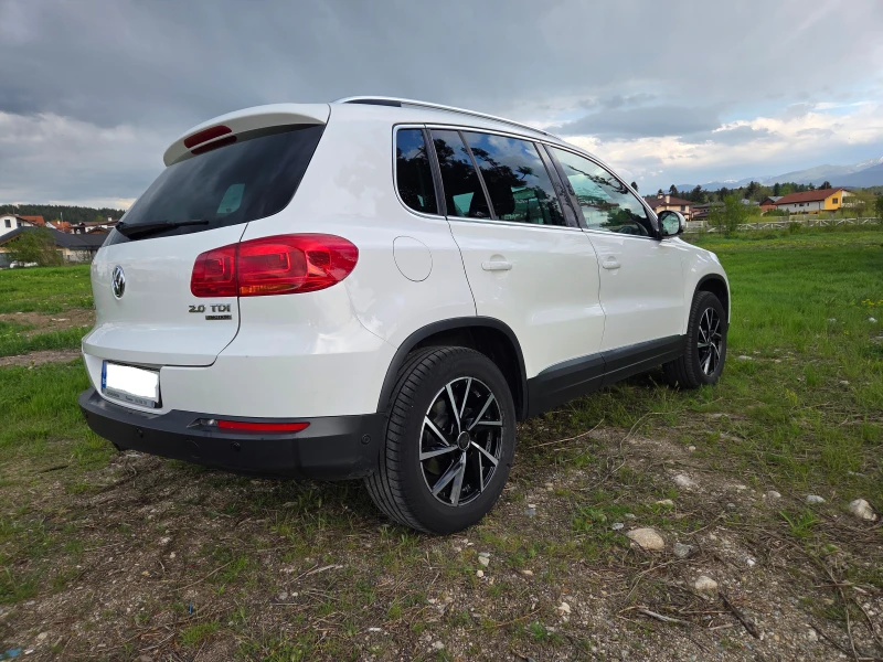 VW Tiguan 4x4 нов ангр.комплект Continental, снимка 10 - Автомобили и джипове - 50155005
