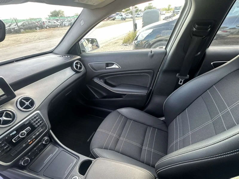 Mercedes-Benz GLA 200, снимка 9 - Автомобили и джипове - 52704018
