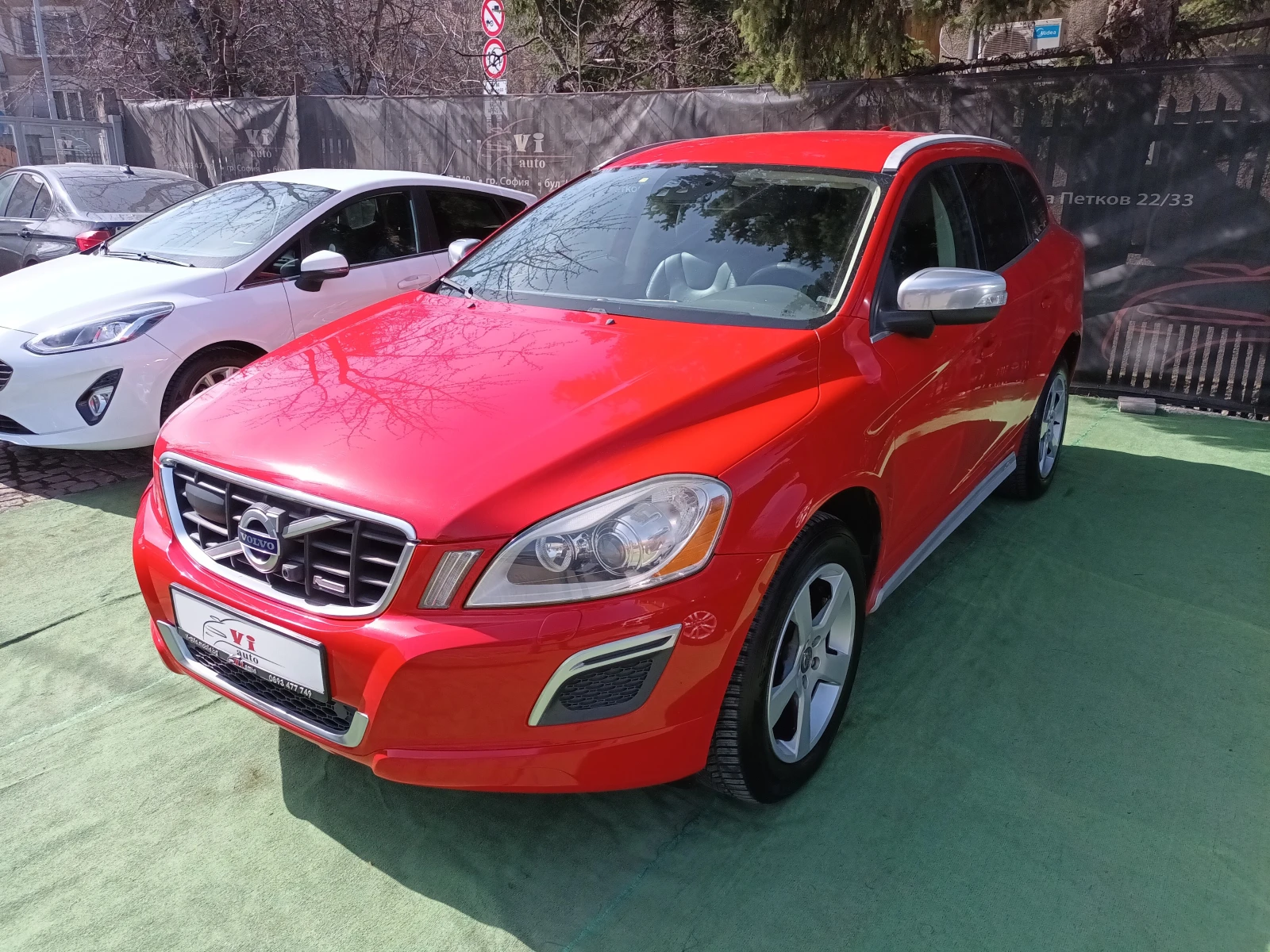 Volvo XC60 R-Design Lux/2.4D5/ДИСТРОНИК | Mobile.bg — изображение 1