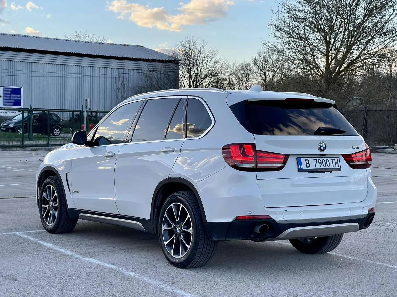 BMW X5 3.5 - изображение 3