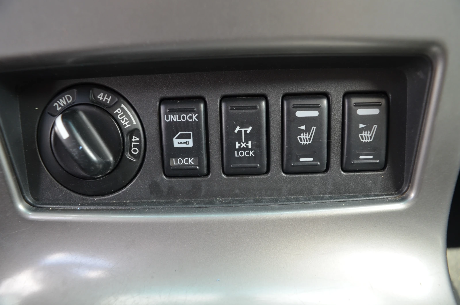 Nissan Navara 2.5 - изображение 9