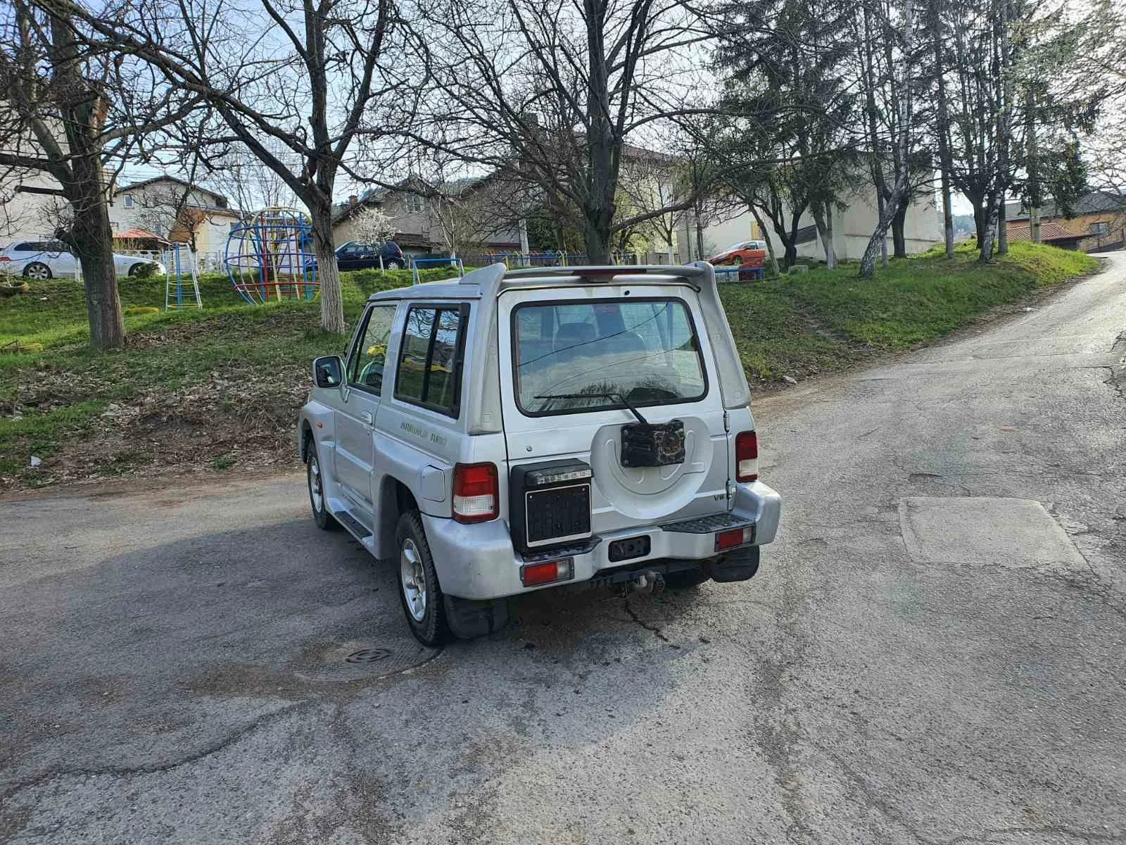 Hyundai Galloper 2.5 TDi Италия без ръжда, снимка 5 - Автомобили и джипове - 54193931