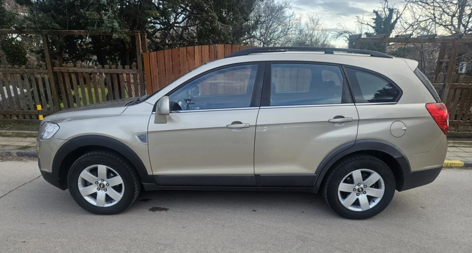 Chevrolet Captiva 2.0 VCDi / 4X4 / 7 ������ | Mobile.bg � ����������� 8