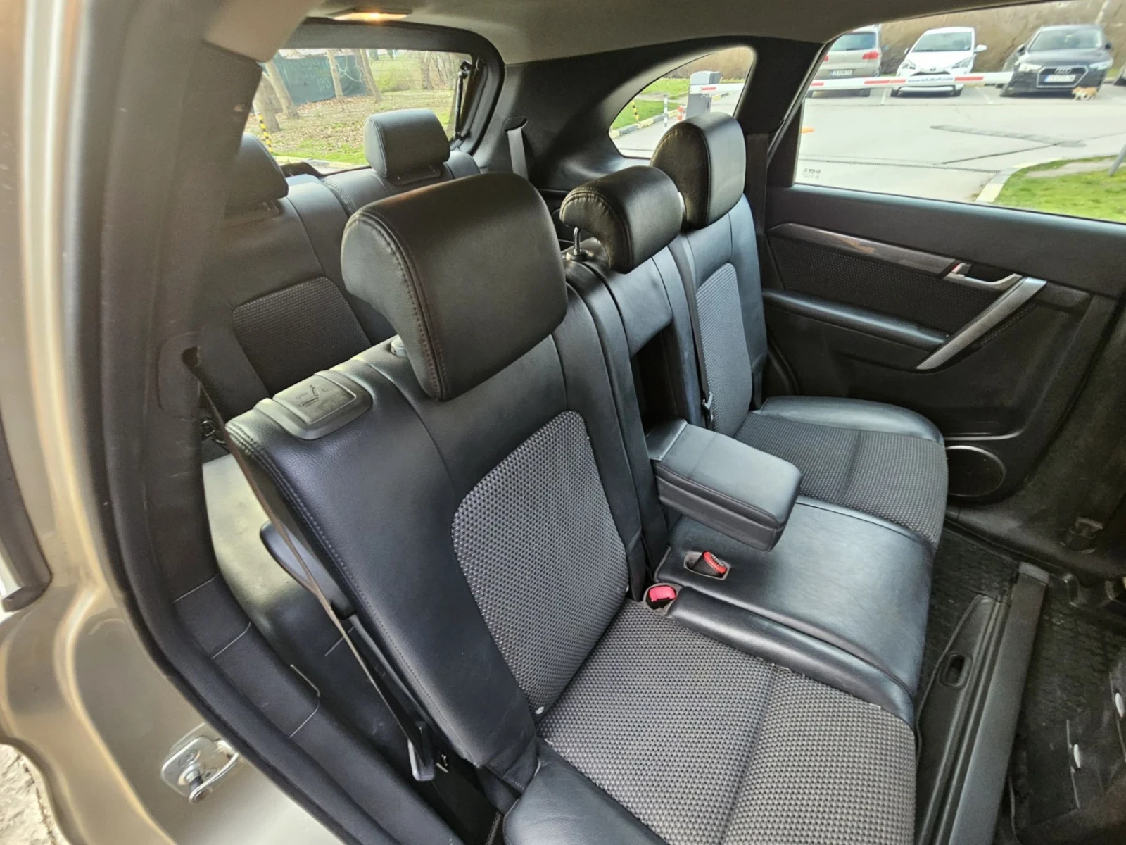 Chevrolet Captiva 2.0 VCDi / 4X4 / 7 ������ | Mobile.bg � ����������� 12