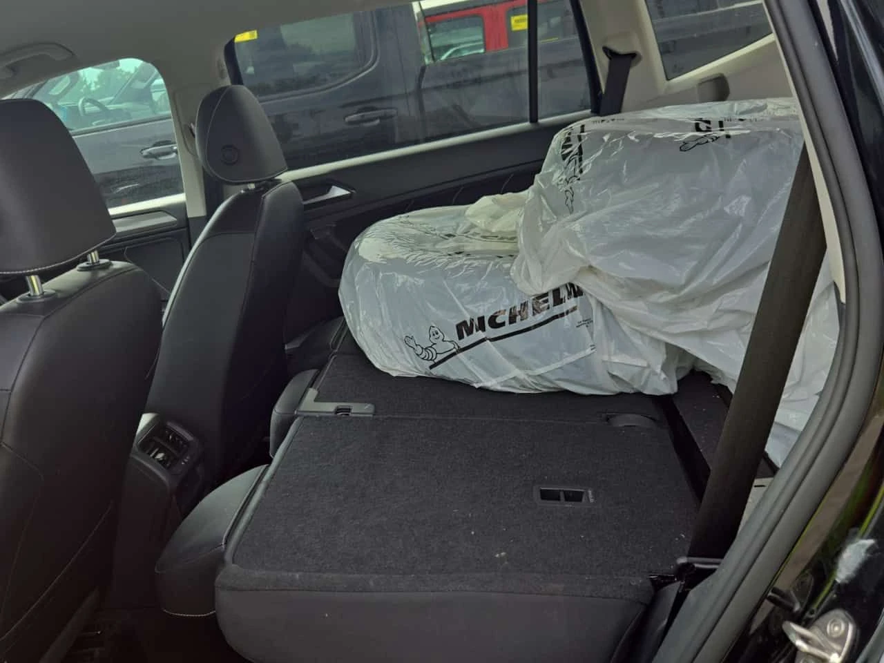 VW Tiguan COMFORTLINE/CARFAX/ФИНАНСИРАНЕ, снимка 12 - Автомобили и джипове - 54860264