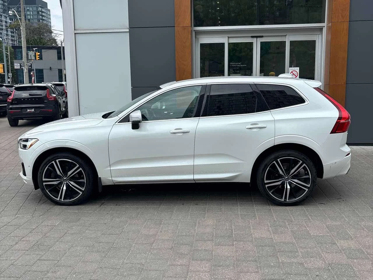 Volvo XC60 R Design  CARFAX | Mobile.bg � ����������� 2