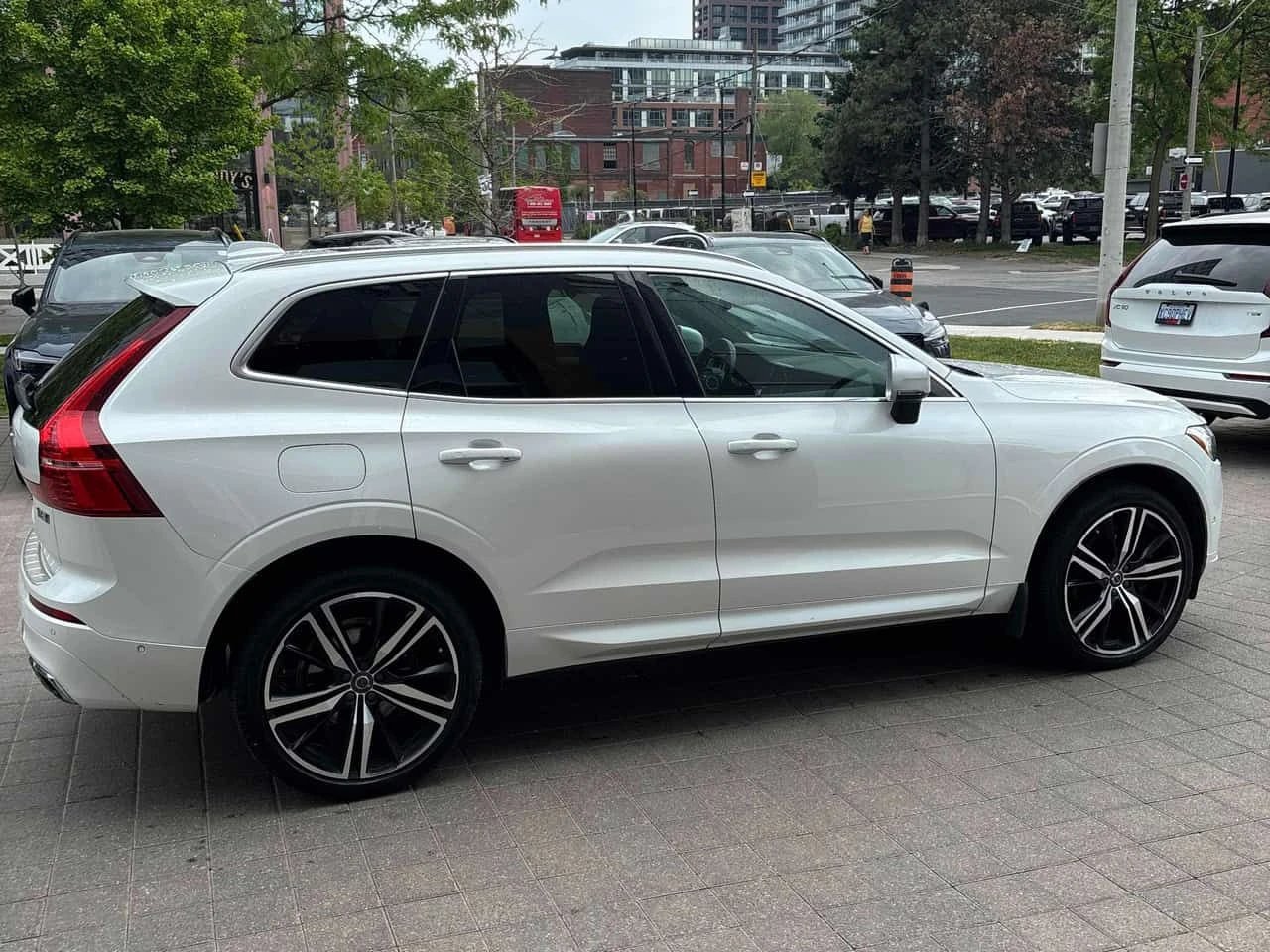 Volvo XC60 R Design  CARFAX | Mobile.bg � ����������� 3