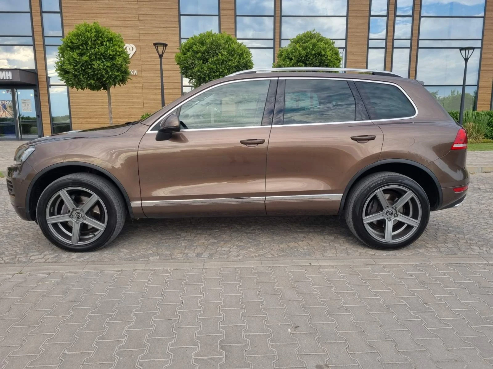 VW Touareg 3.0Tdi 4x4, снимка 6 - Автомобили и джипове - 55102312