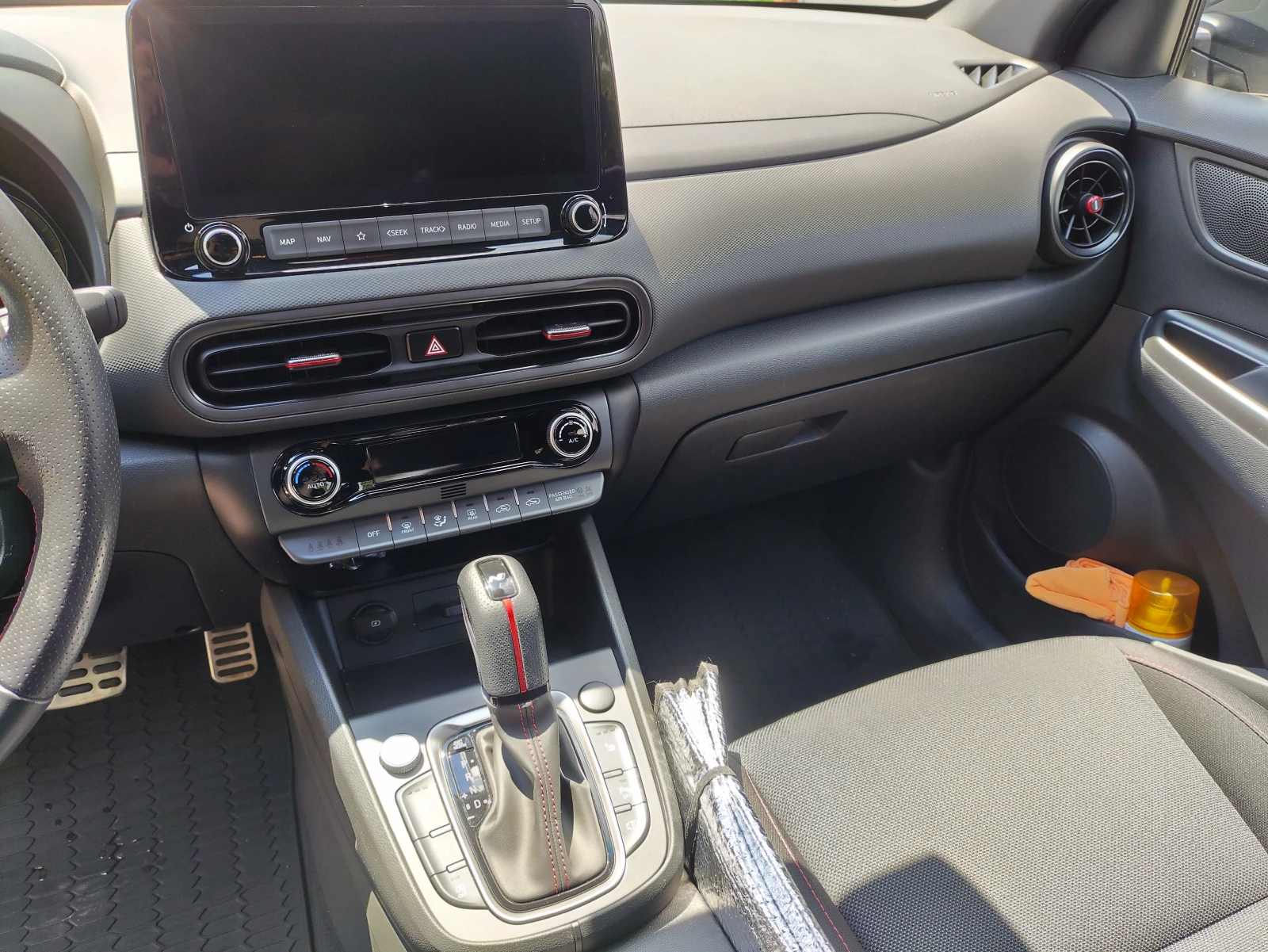 Hyundai Kona N-Line. Като нова! 31 200 км, снимка 10 - Автомобили и джипове - 55210766