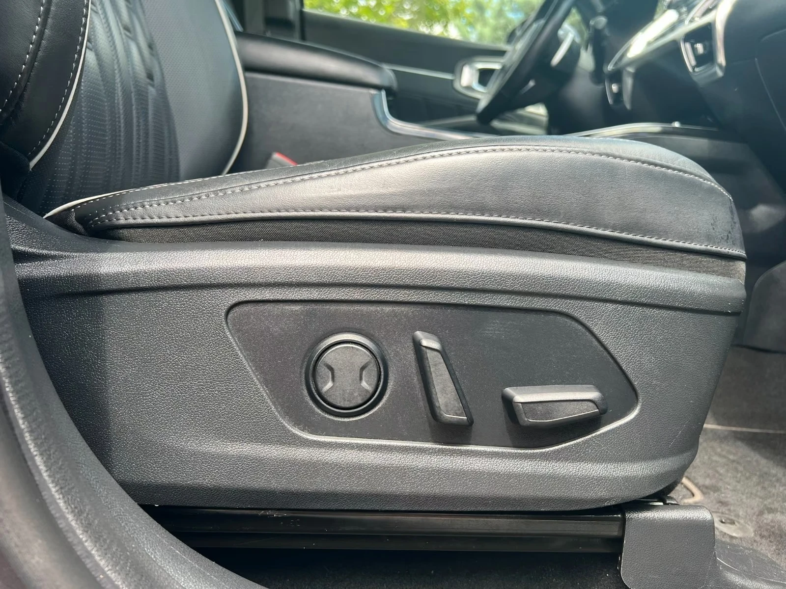Kia Sorento PHEV/265HP/7S/4x4/PLATINUM/PANO/360/BOSE/HUD/335h, снимка 15 - Автомобили и джипове - 55837804