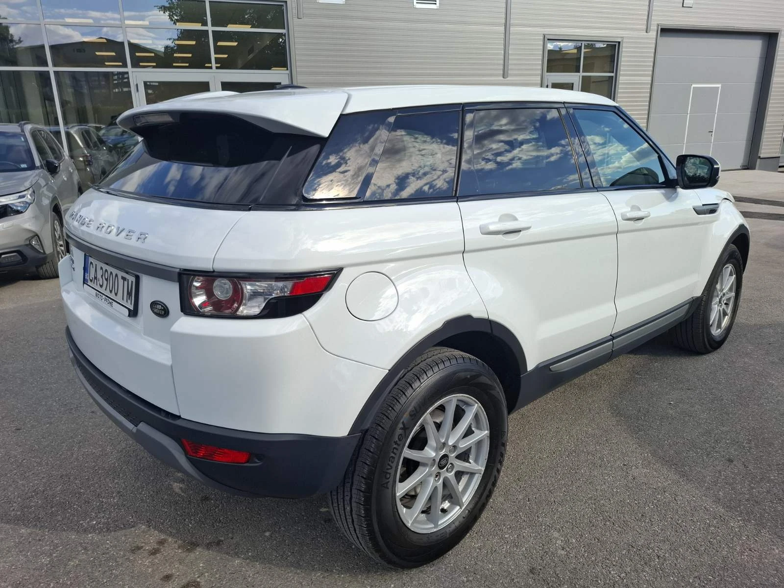 Land Rover Range Rover Evoque 2.2 TD4, снимка 4 - Автомобили и джипове - 56110671