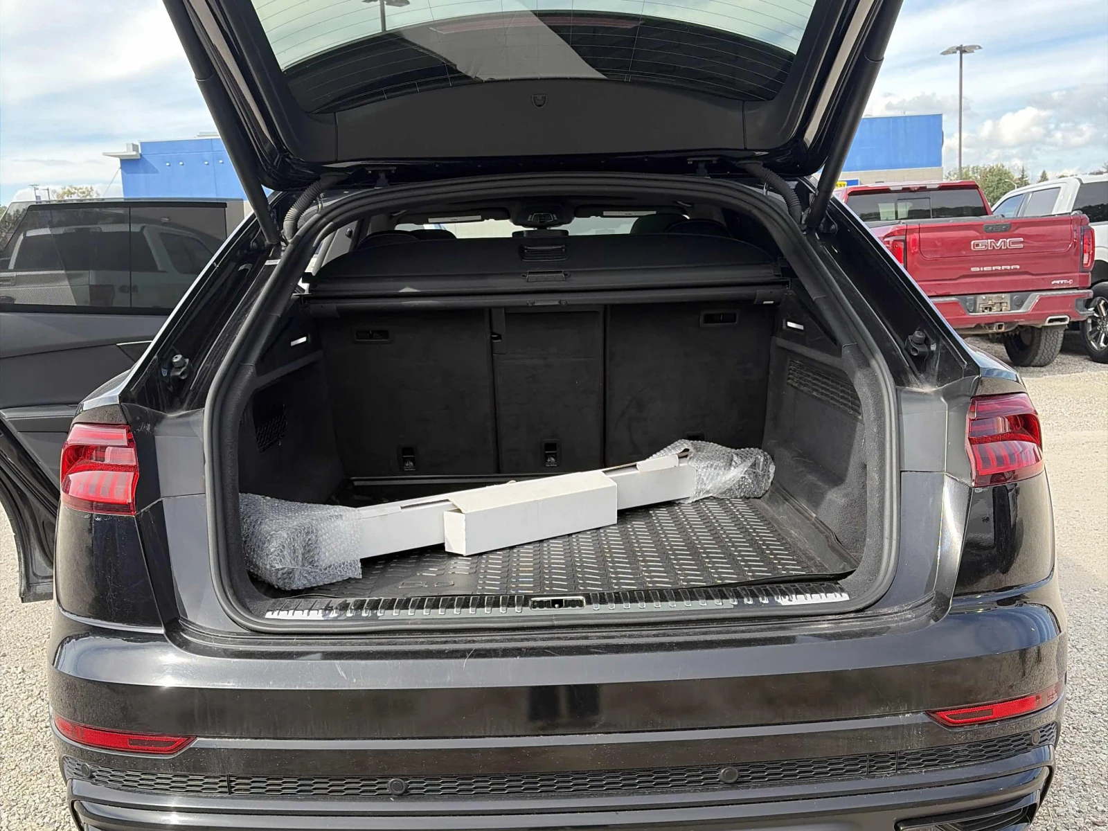Audi Q8 Technik, АВТОКРЕДИТ, снимка 11 - Автомобили и джипове - 56228107