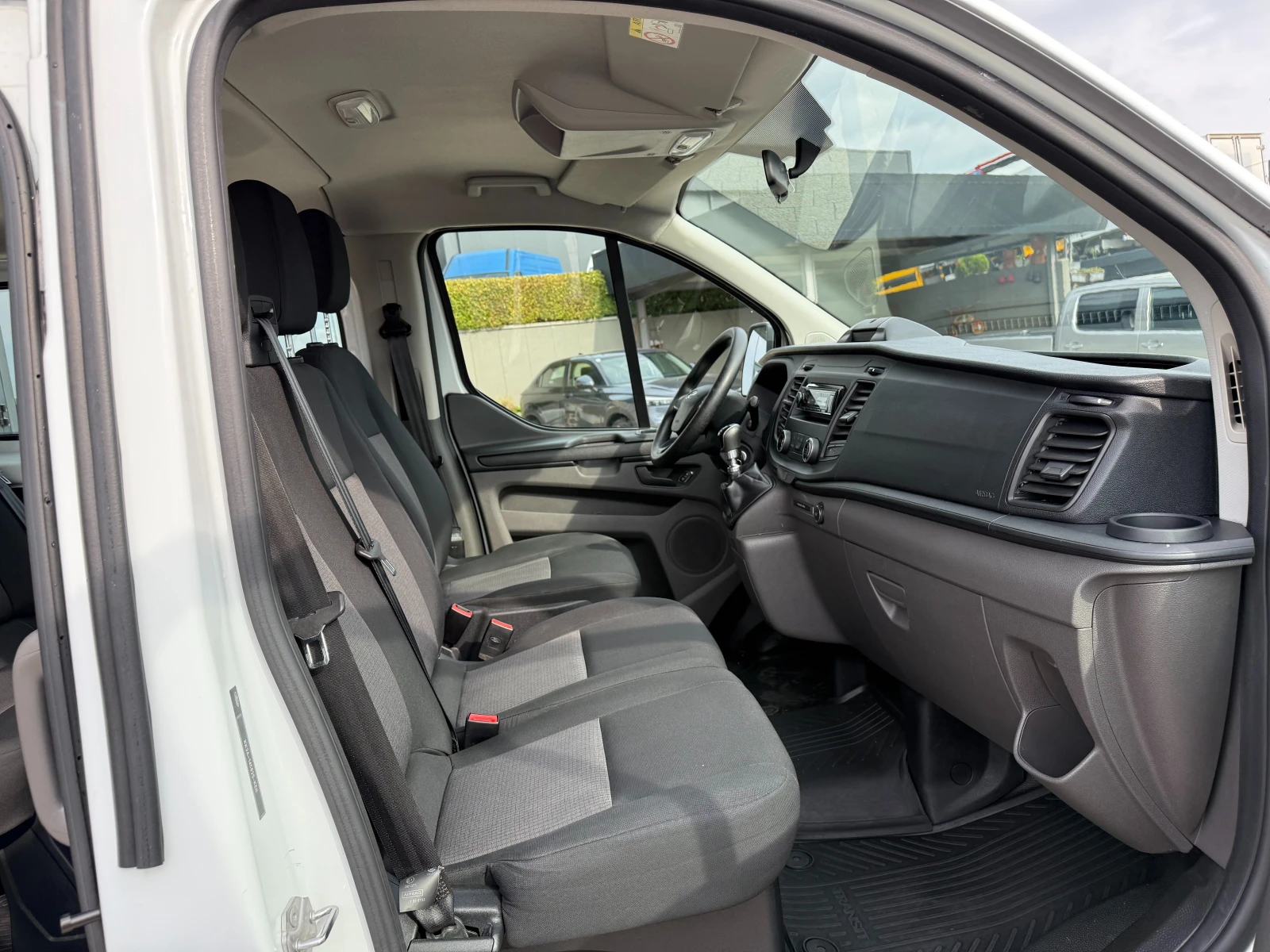 Ford Transit Custom 2.0TDCI 9-местен Клима Euro 6D  - изображение 9