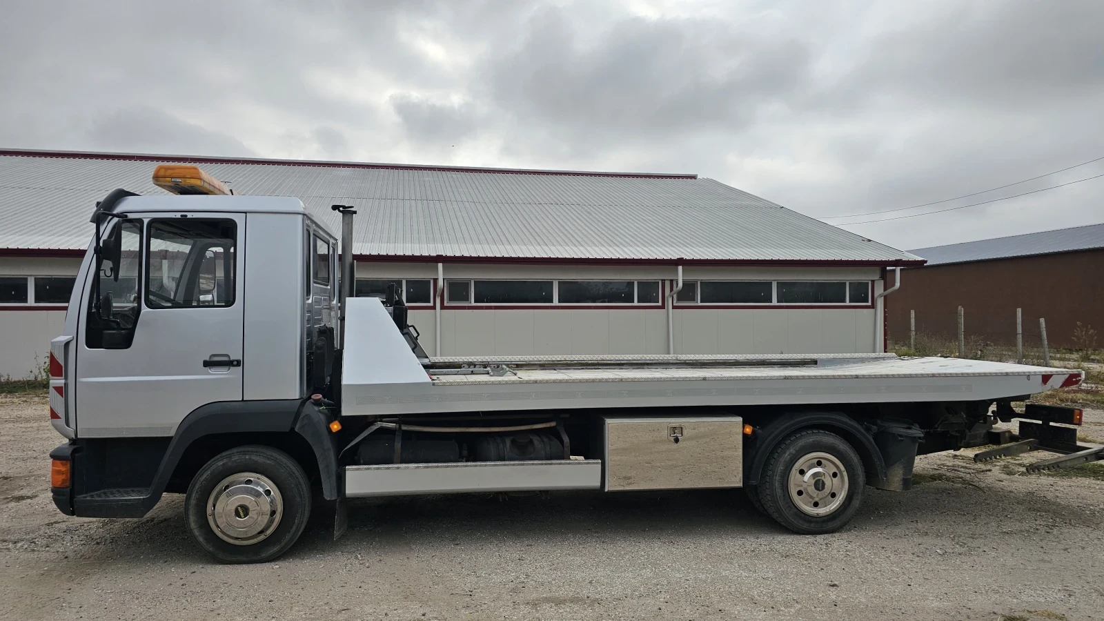 Man 8.153  - изображение 4